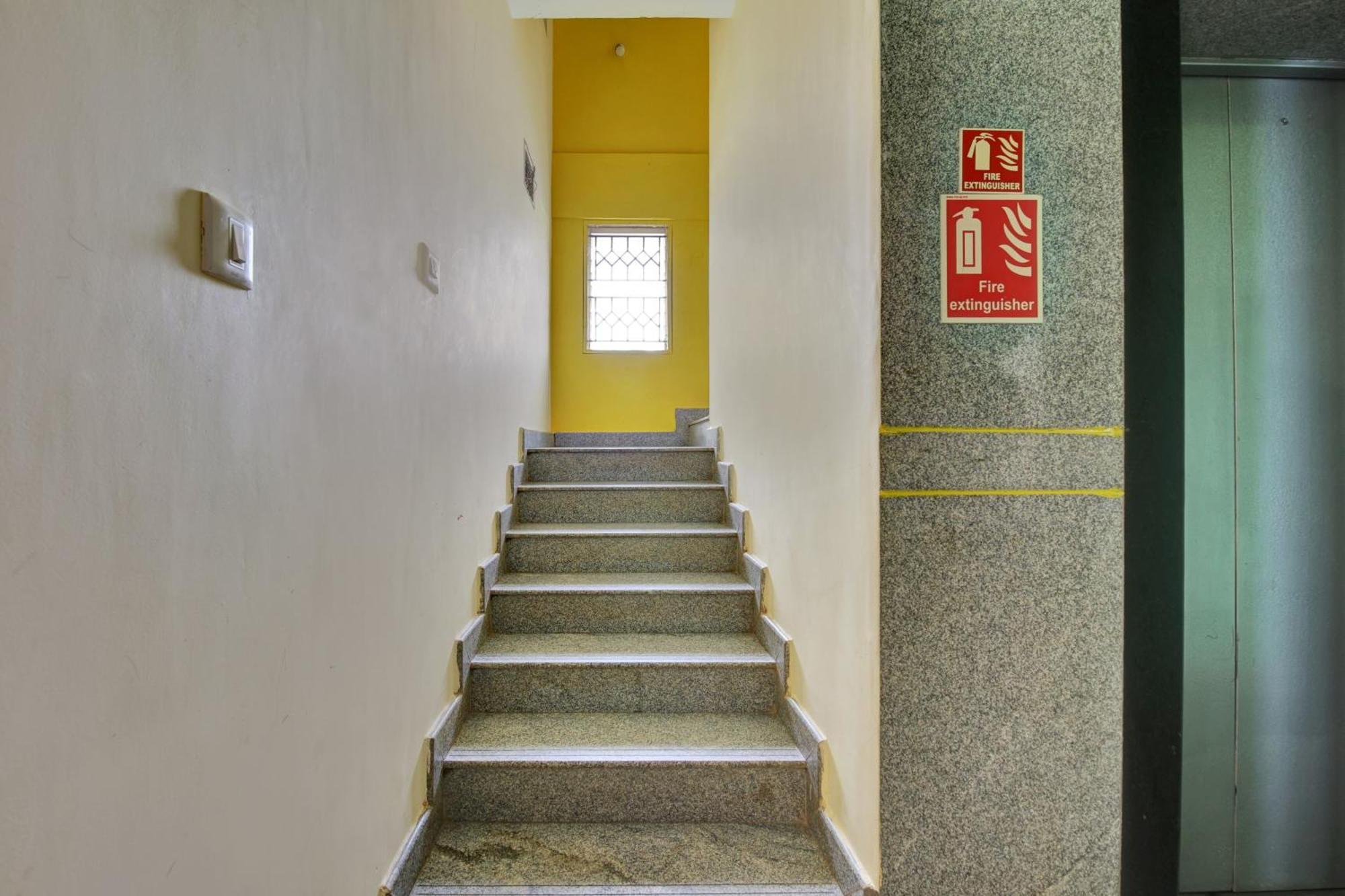 Hotel O Metro Inn Manyata Bengalúr Exteriér fotografie
